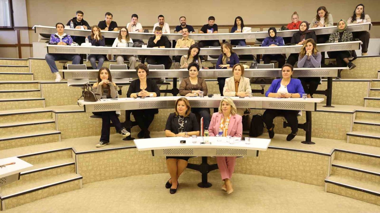 Hasan Kalyoncu Üniversitesi’nde GİKAD Üyelerine Yönelik "Eğiticinin Eğitimi" programı gerçekleştirildi