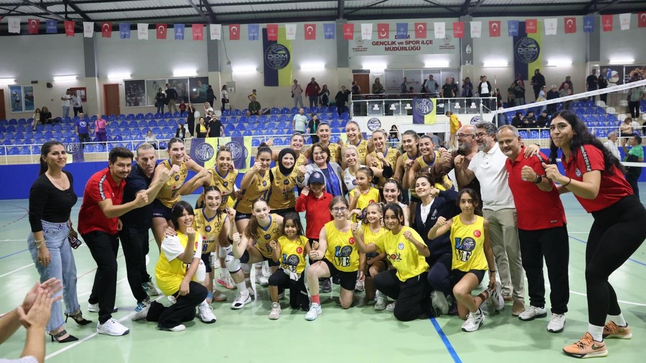 Didim Belediyespor Kadın Voleybol Takımı galibiyetle moral buldu