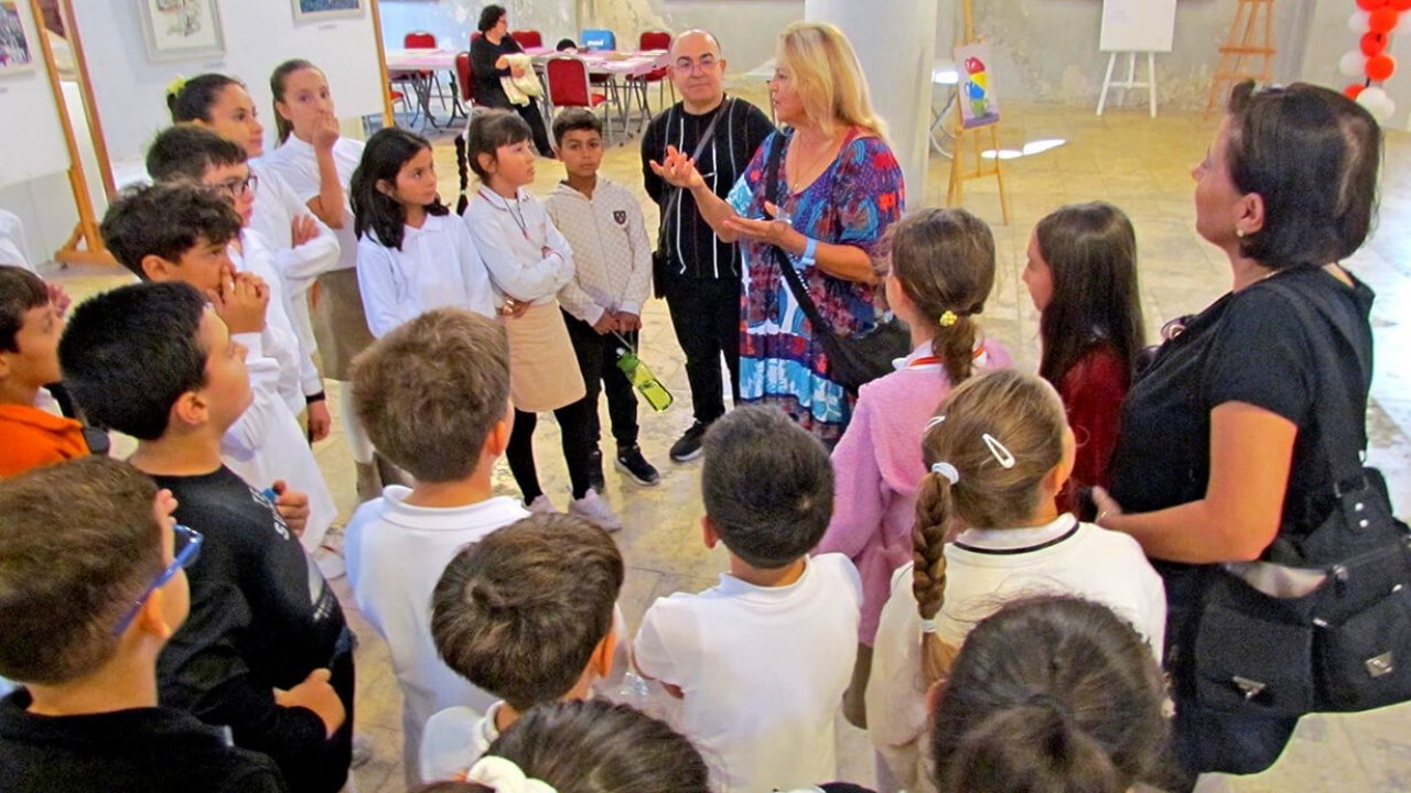 "Ekim Geçidi" sergisi Çeşme’de