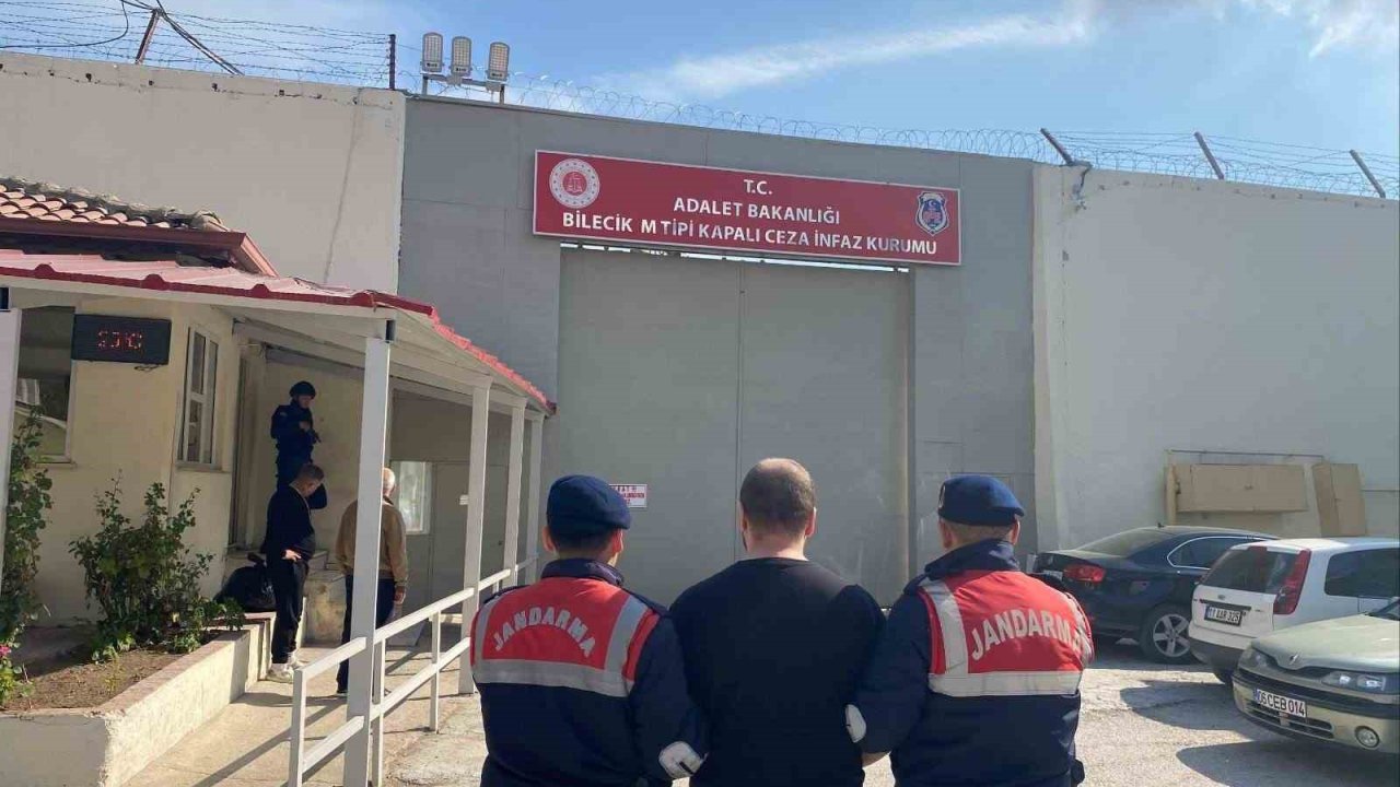 Hırsızlık suçundan aranan şahıs yakalandı