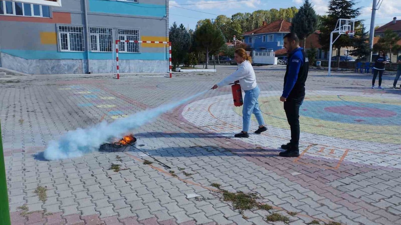 AFAD’dan okullarda yangın ve deprem tatbikatı