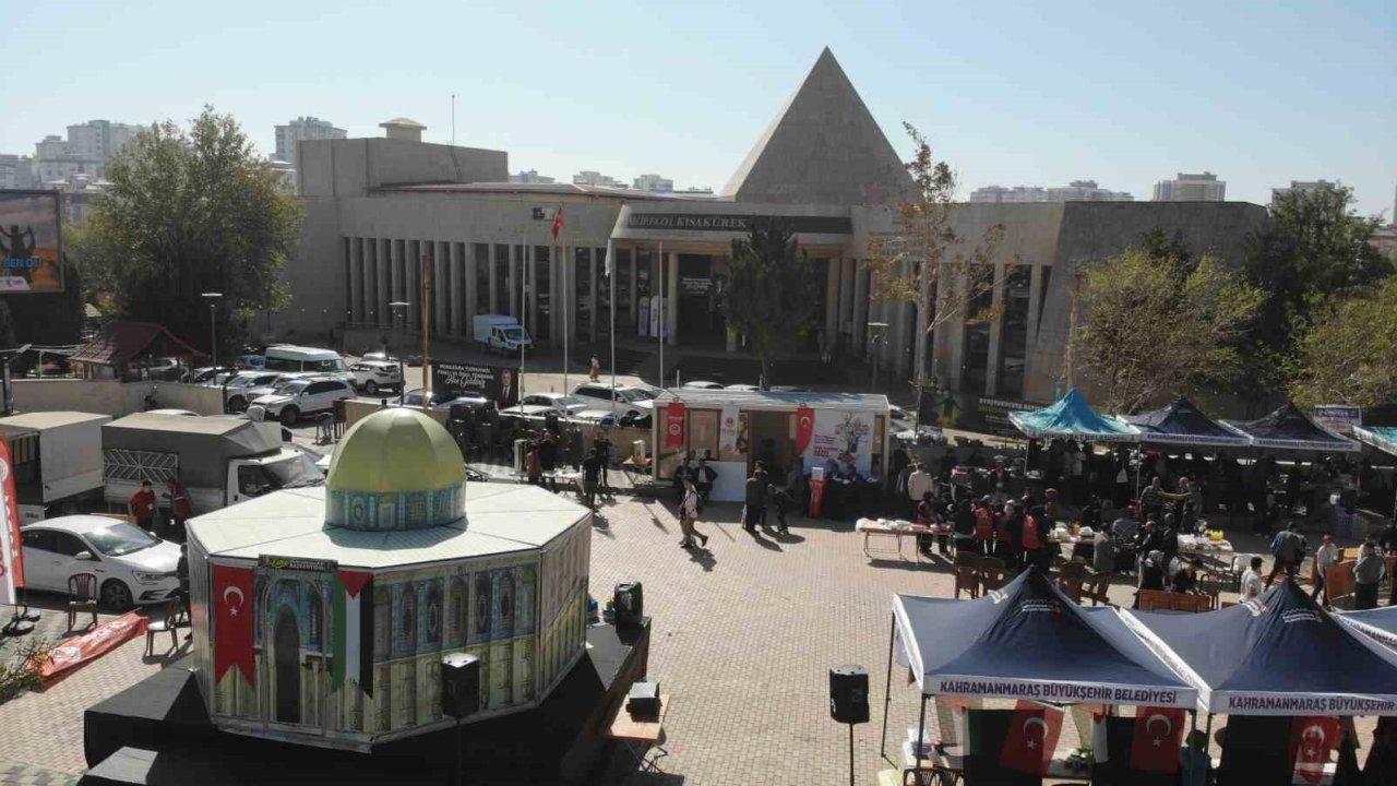 Kahramanmaraş’ta Gazze yararına hayır çarşısı