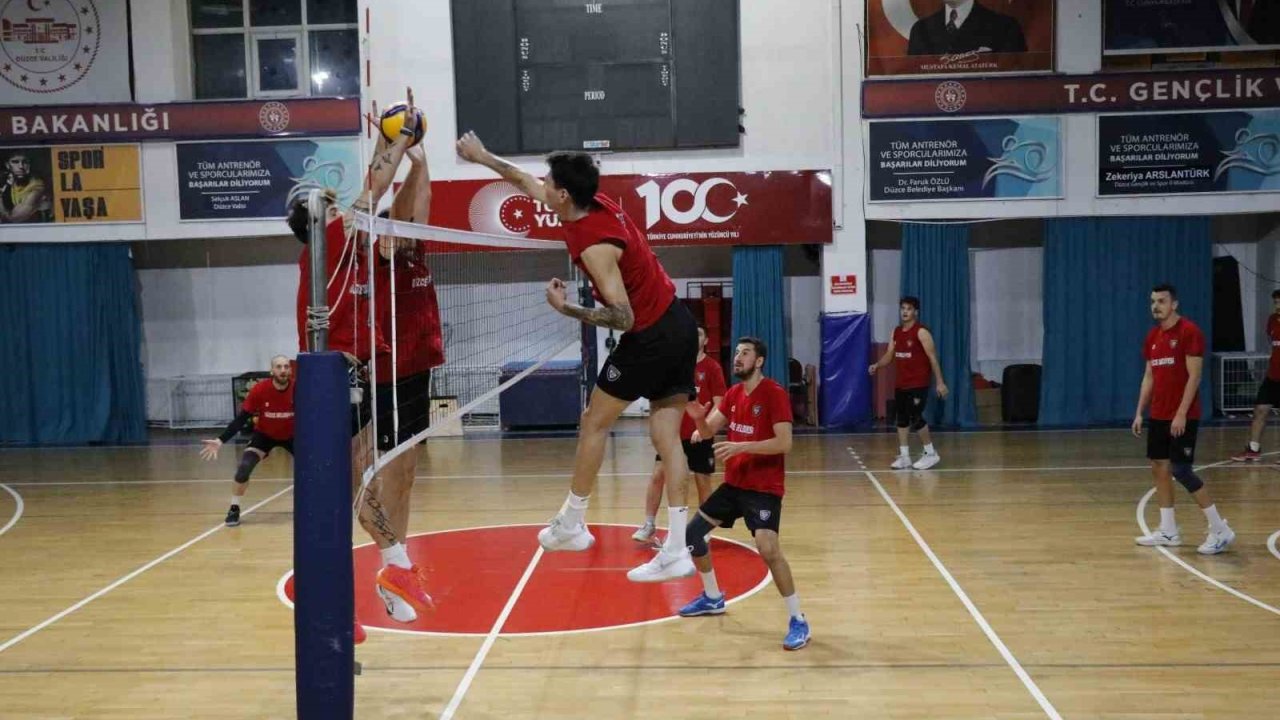 Dev maç Yüzce’de