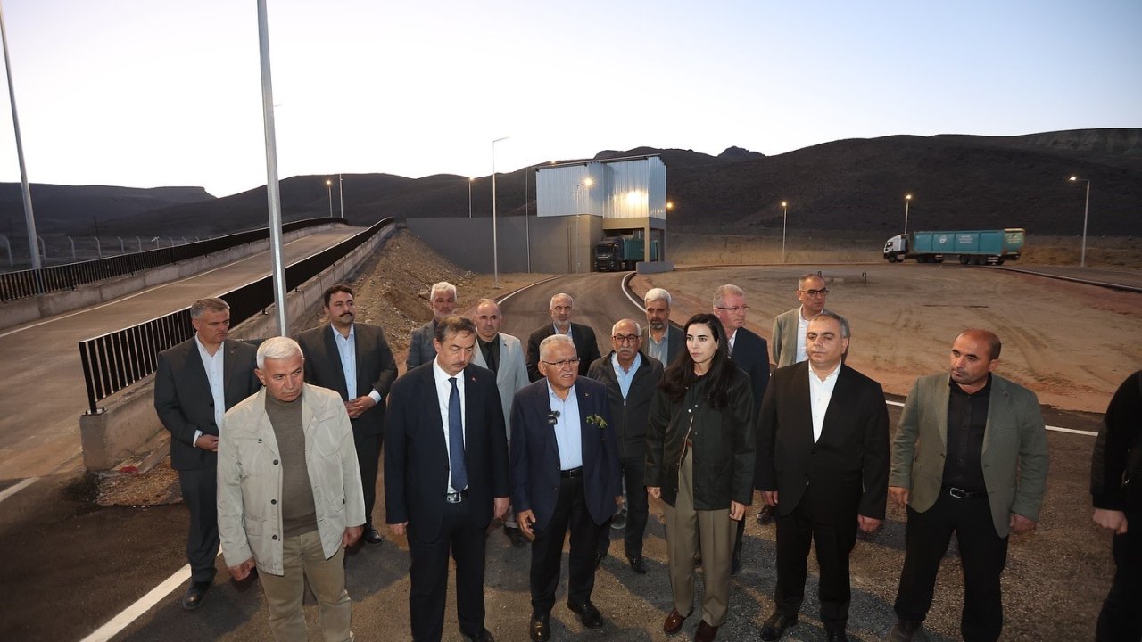 Büyükkılıç’tan Yeşilhisar’daki katı atık transfer istasyonu ve fen lisesine ziyaret