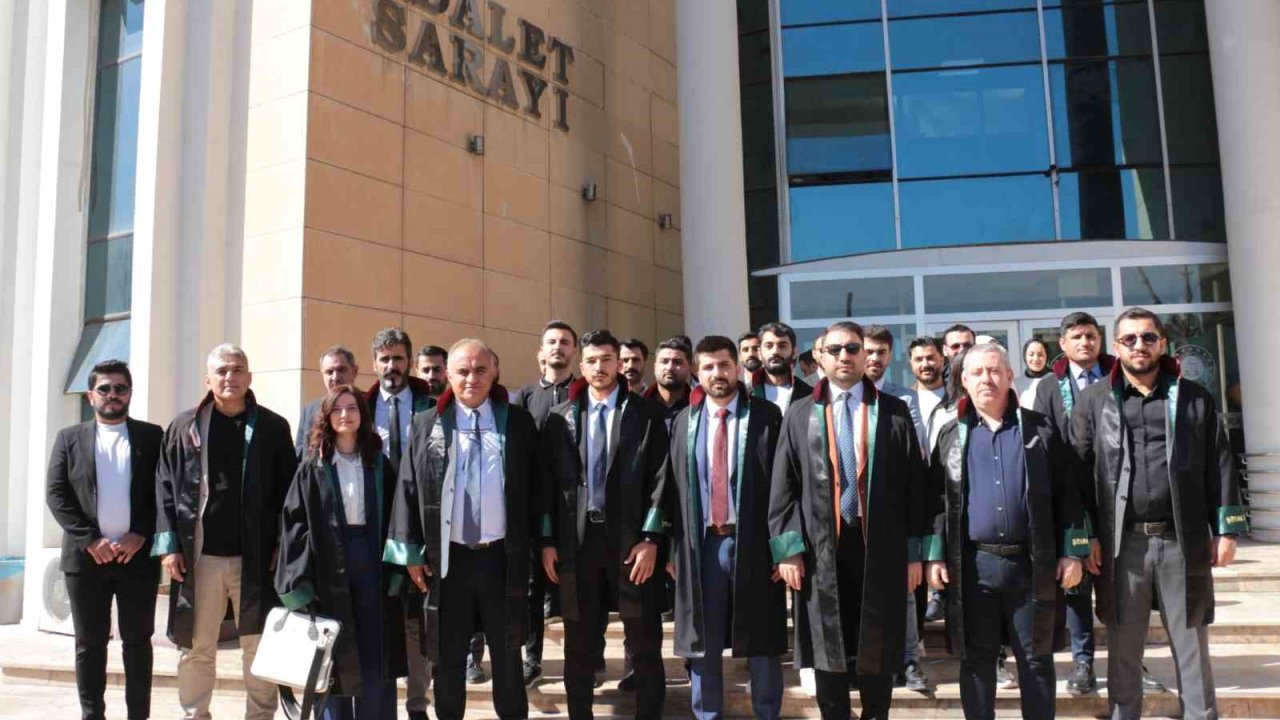 Şırnak’ta genç avukatlar ücret tarifesinin değiştirilmesini talep etti