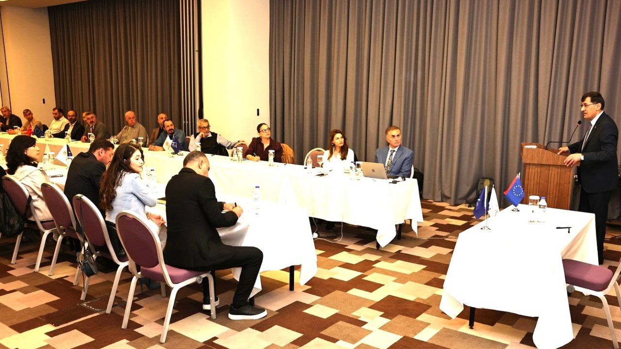 Kütahya’da çini üretim standartları belirleniyor