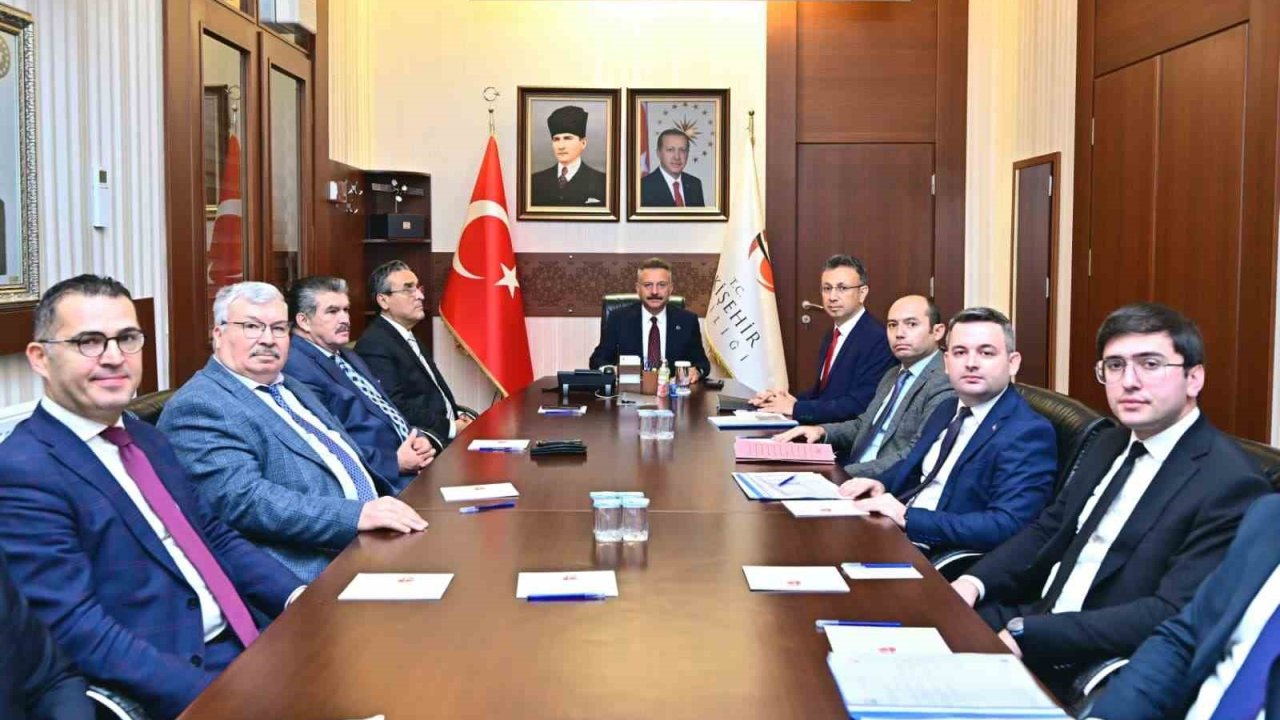 Mevsimlik tarım işçilerinin sorunları değerlendirildi