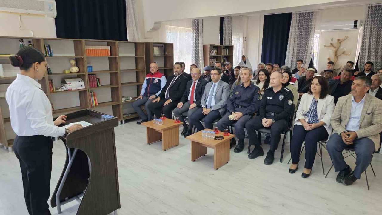 Yenipazar’da "bitkisel üretimde kalite ve gıda güvenliği" toplantısı yapıldı