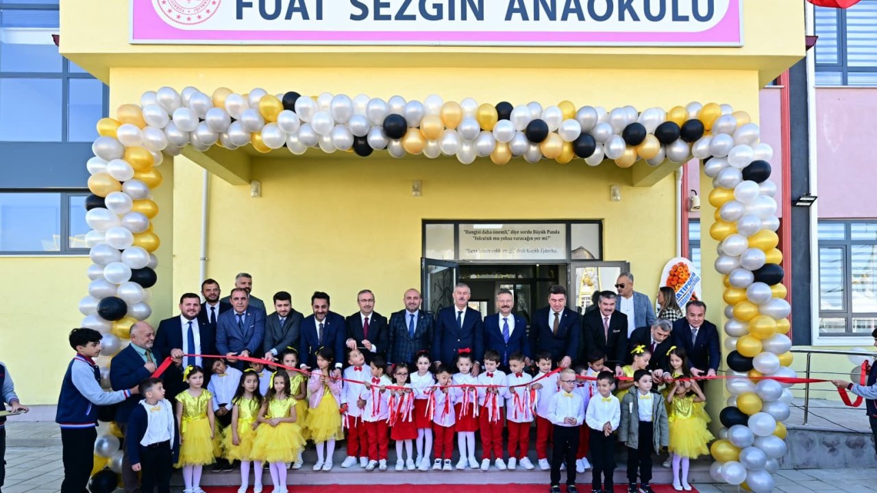Vali Aksoy, kamu kaynaklarıyla yapılan okulun açılışını gerçekleştirdi