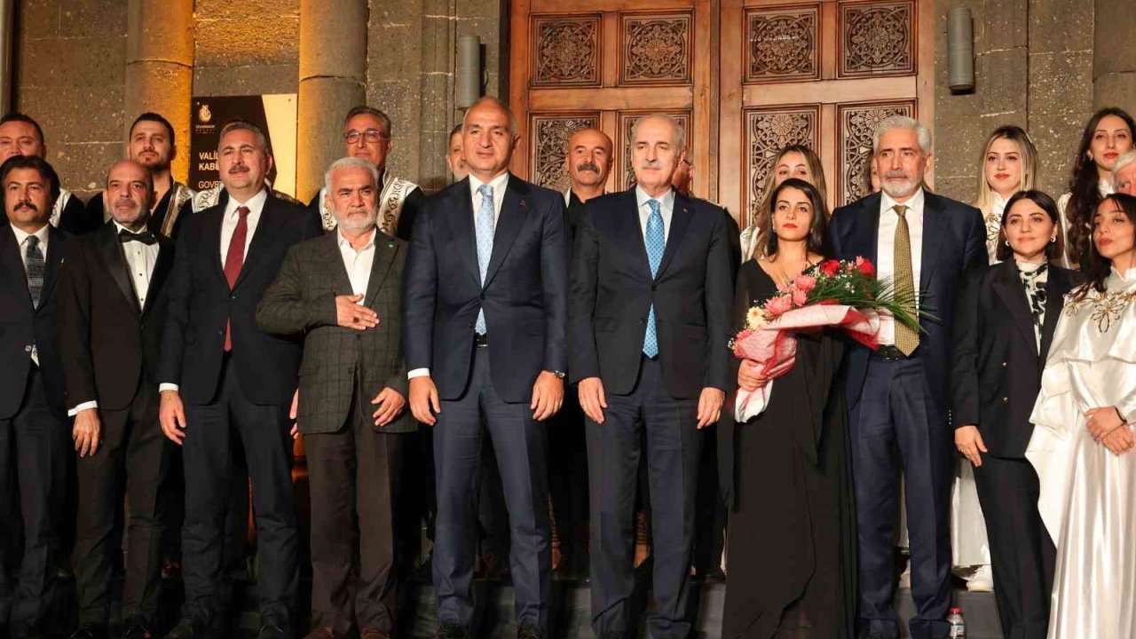 TBMM Başkanı Kurtulmuş, Diyarbakır’da Kültür Yolu Festivali’ne katıldı