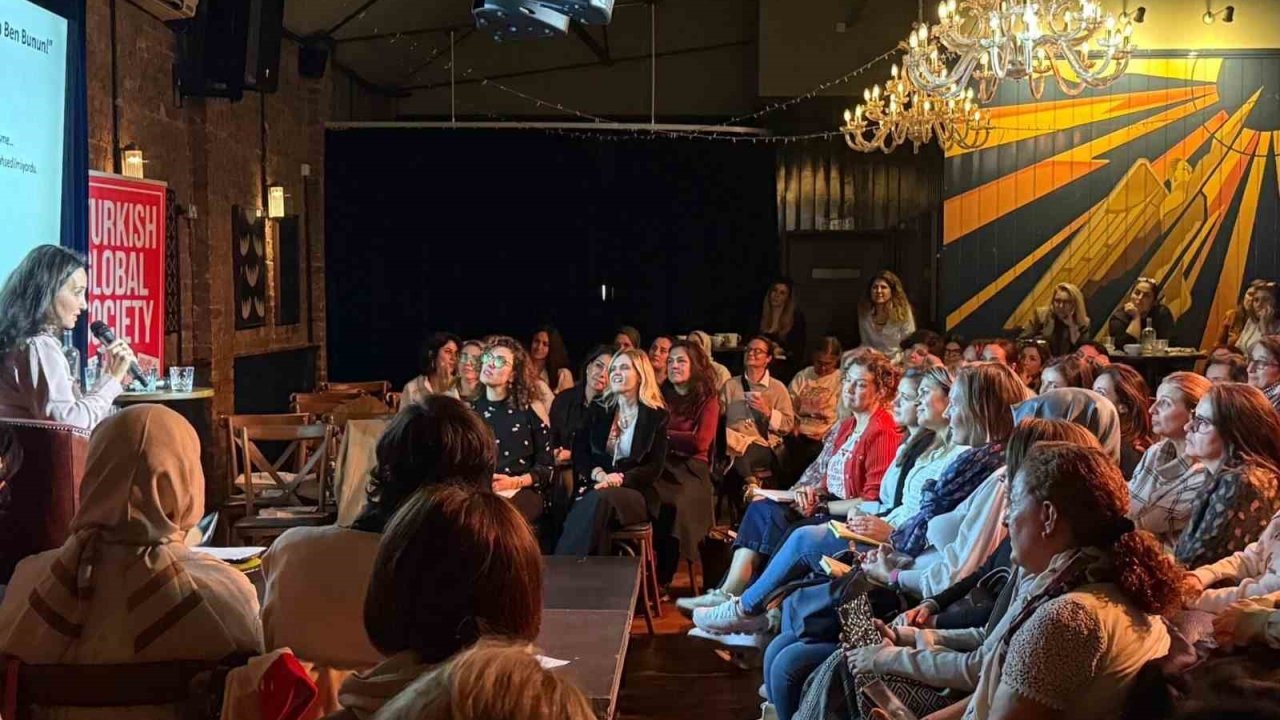 MomTalks, ilk yurt dışı etkinliğini Londra’da gerçekleştirdi