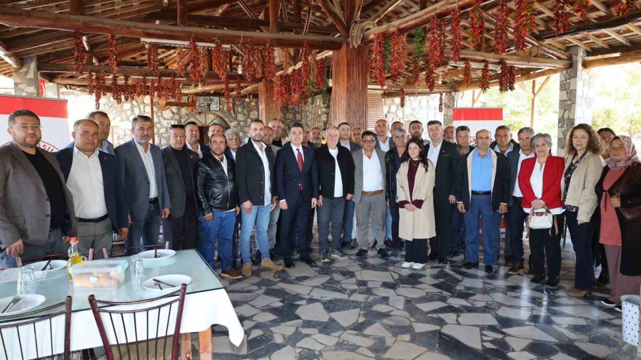 Kaymakam Gündoğdu muhtarlar ile kahvaltıda bir araya geldi