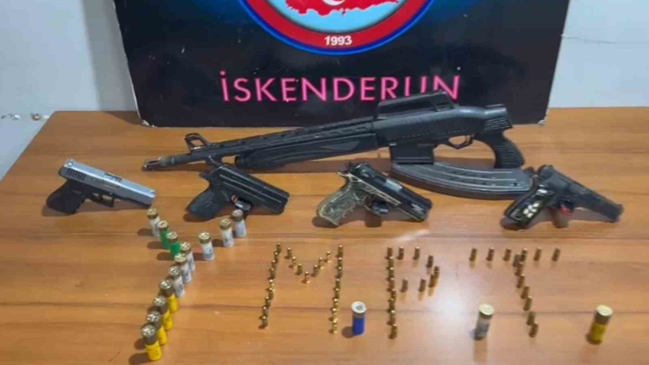 İskenderun’da asayiş uygulaması; 5 adet ruhsatsız silah ele geçirildi