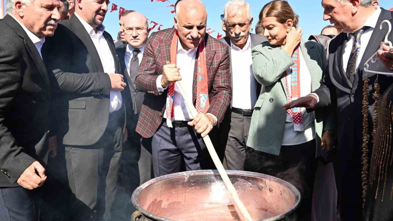 Diyarbakır’da "Kral Yolu Yürüyüşü, Bağ Bozumu ve Nar Festivali’’