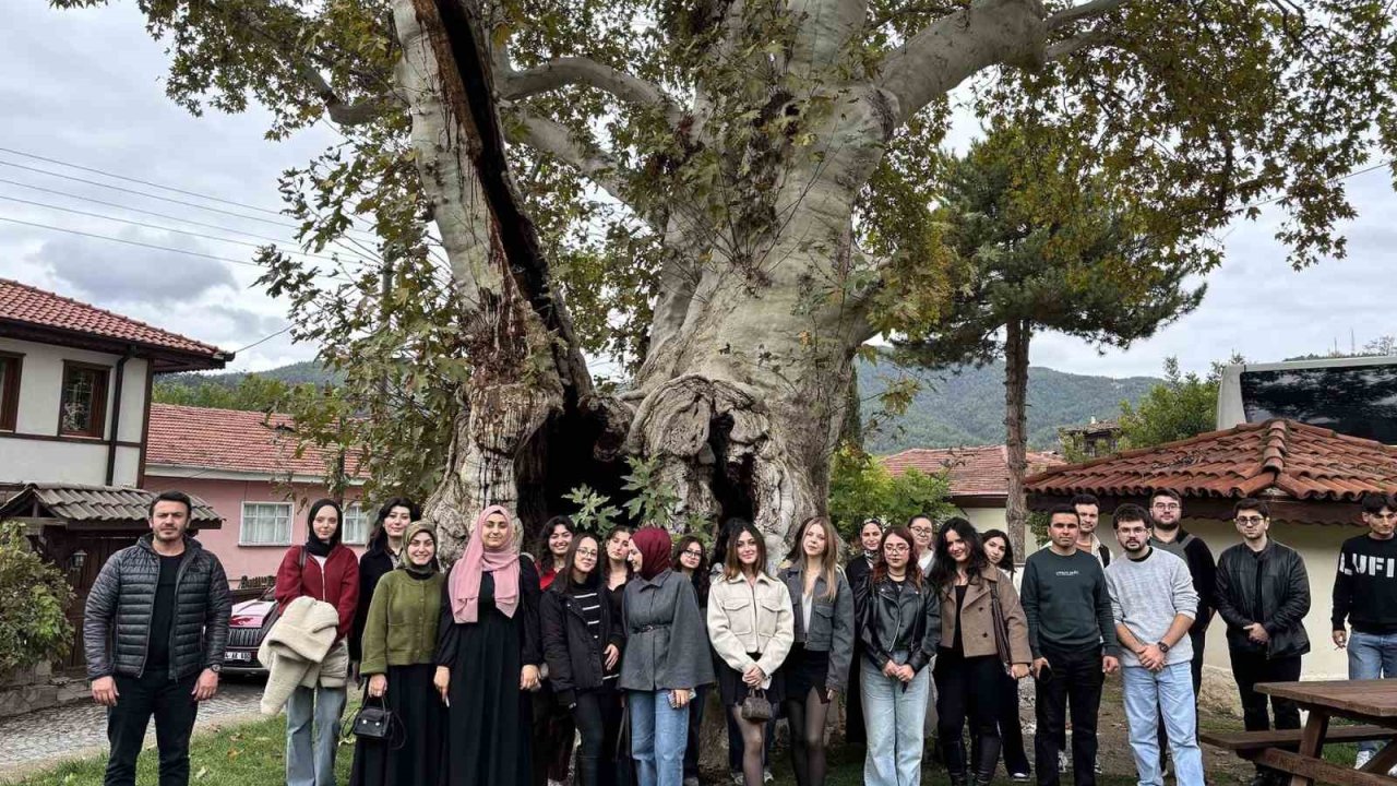 SAÜ öğrencileri tarihin ve doğanın güzellikleriyle buluştu