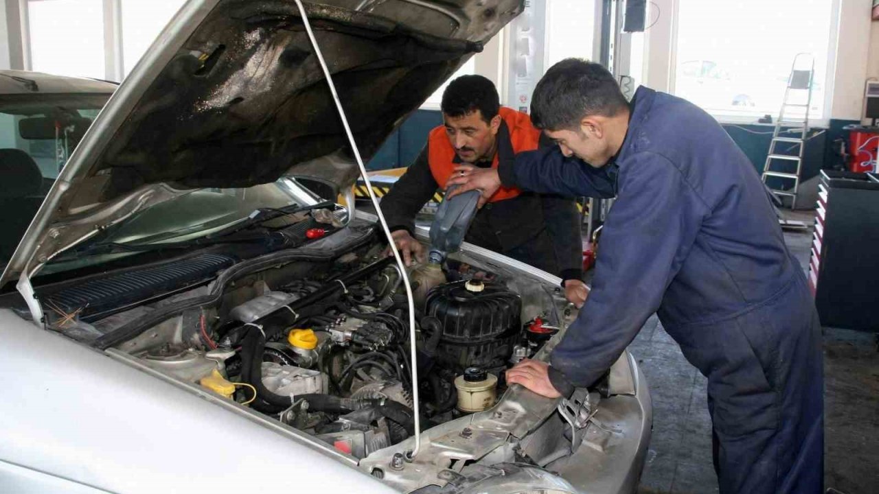 Sürücülere araçları için kış bakımı uyarısı