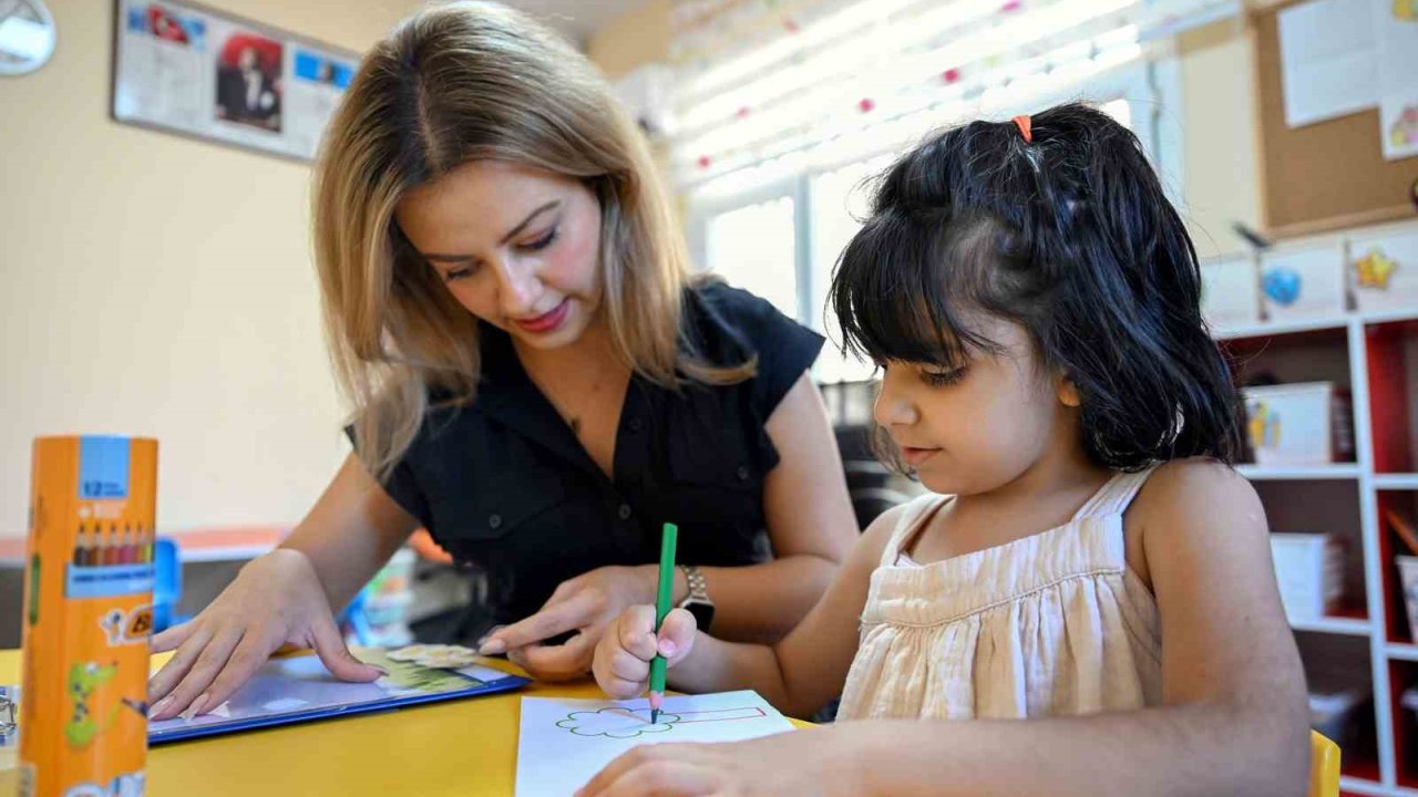 Mersin’de otizmli çocuklara 12 bini aşkın ücretsiz seans desteği