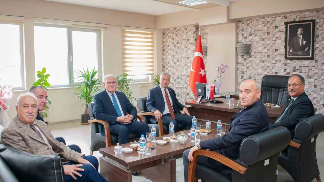 Prof. Dr. Karabulut, İktisadi ve İdari Bilimler Fakültesi Dekanı olarak atandı