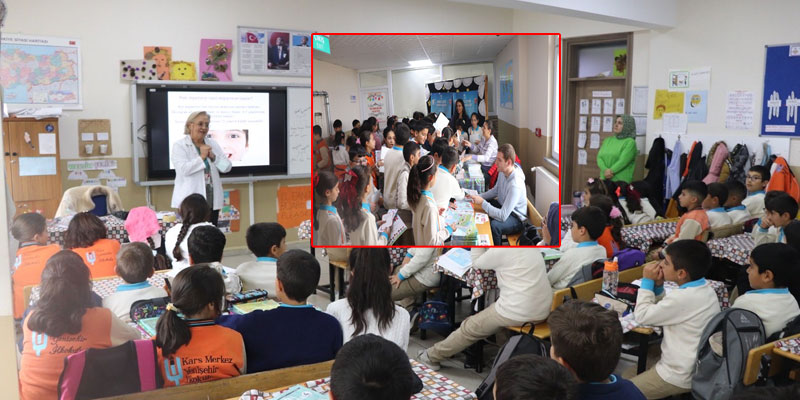 Kars'ta Öğrencilere ''Sağlık Elçisi'' Belgeleri verildi