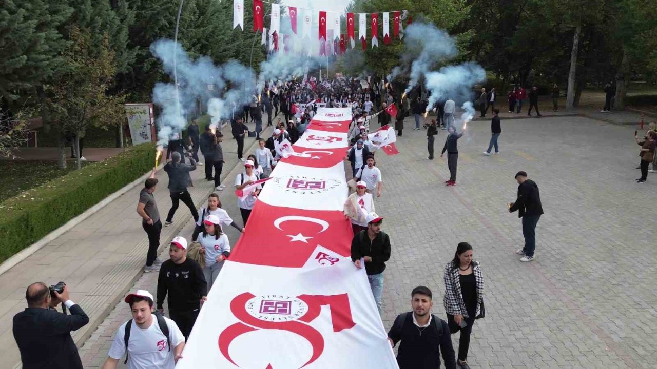 FÜ’de 50. yıl  yürüyüşü coşkuyla gerçekleşti