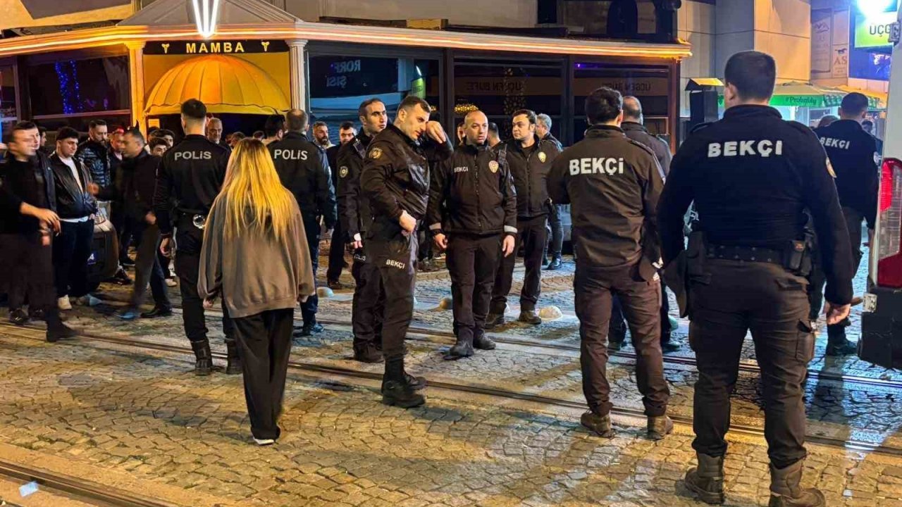 Eğlence mekanındaki kavga kanlı bitti: 2 yaralı