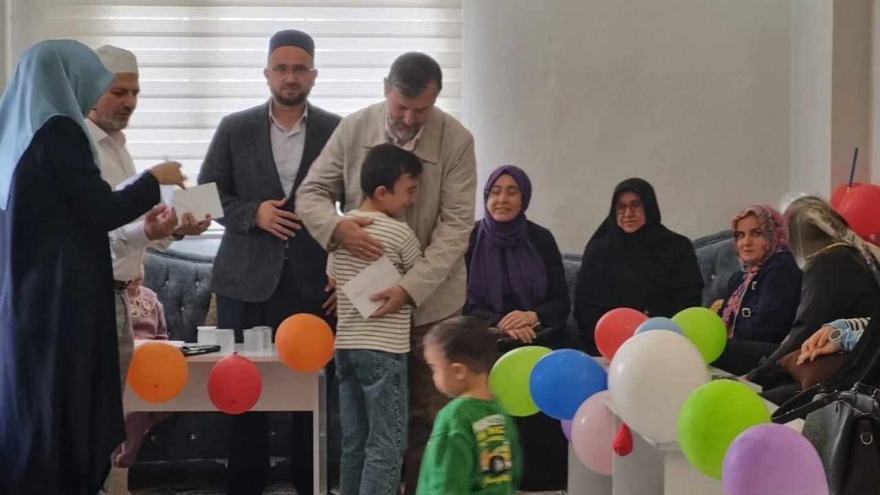 Belen’de yetimler unutulmadı