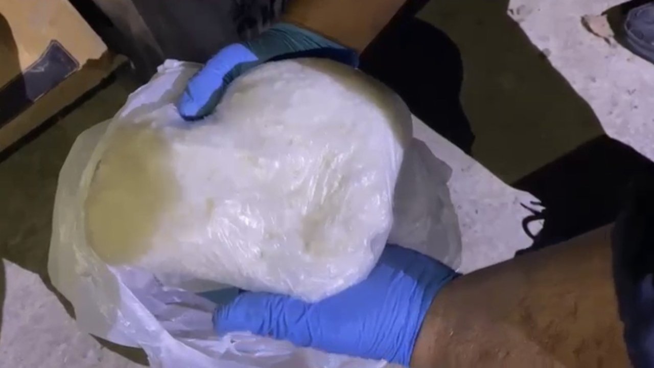 Samsun’da uyuşturucu operasyonu: 1 kilo 700 gram metamfetamin ele geçirildi