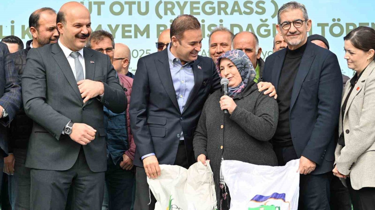 Balıkesir Büyükşehir’in çiftçiye desteği sürüyor