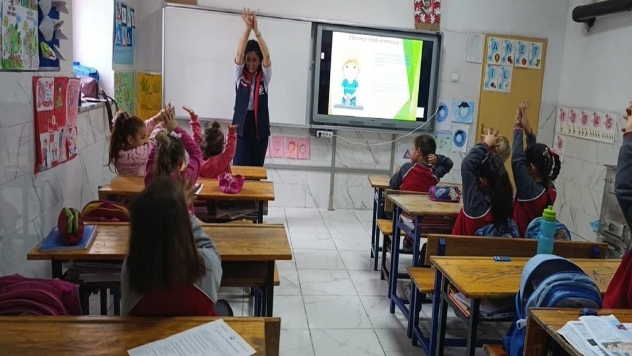 Bayburt’ta ilkokul öğrencilerine gıda güvenliği eğitimi verildi