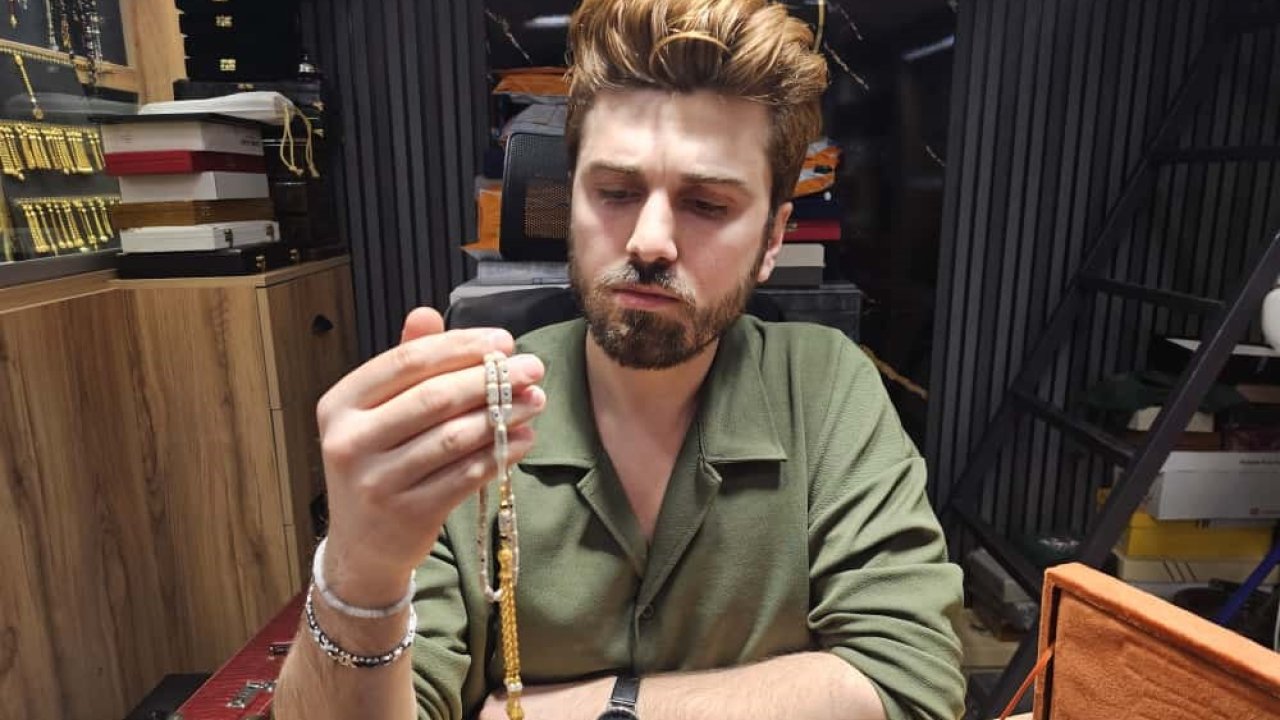 Elazığ’da yapımı tam 3 ay sürdü: Pırlanta işlemeli tespih görücüye çıktı