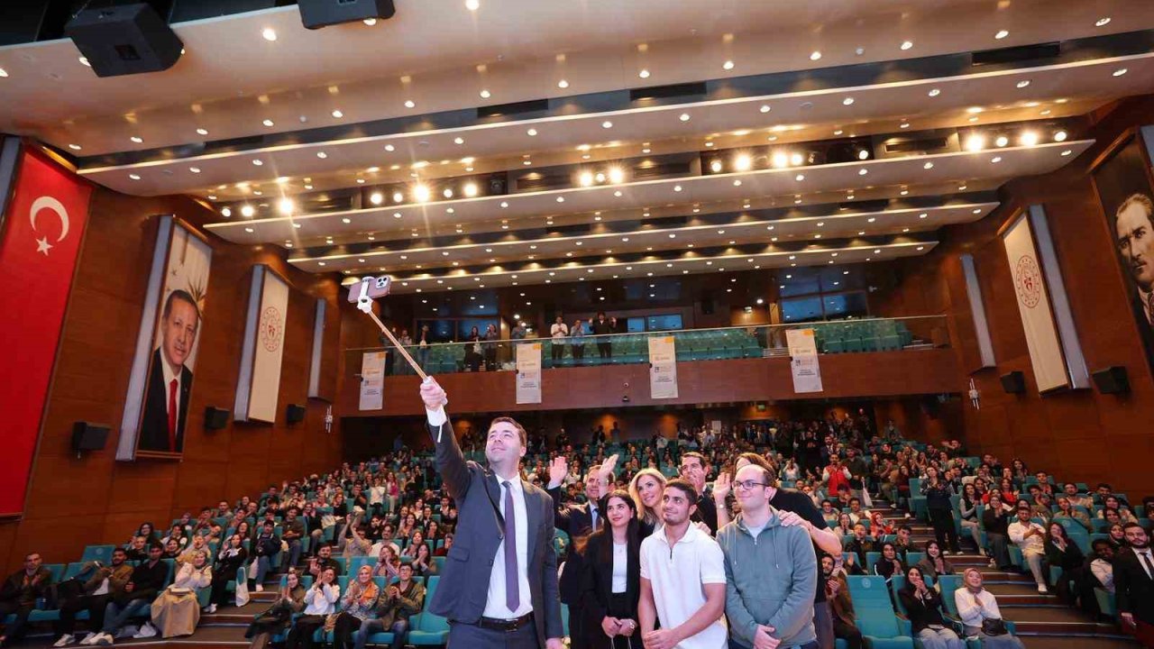 ‘30 Altı Gençlik Zirvesi’ tıp fakültesi öğrencilerini Ankara’da buluşturdu