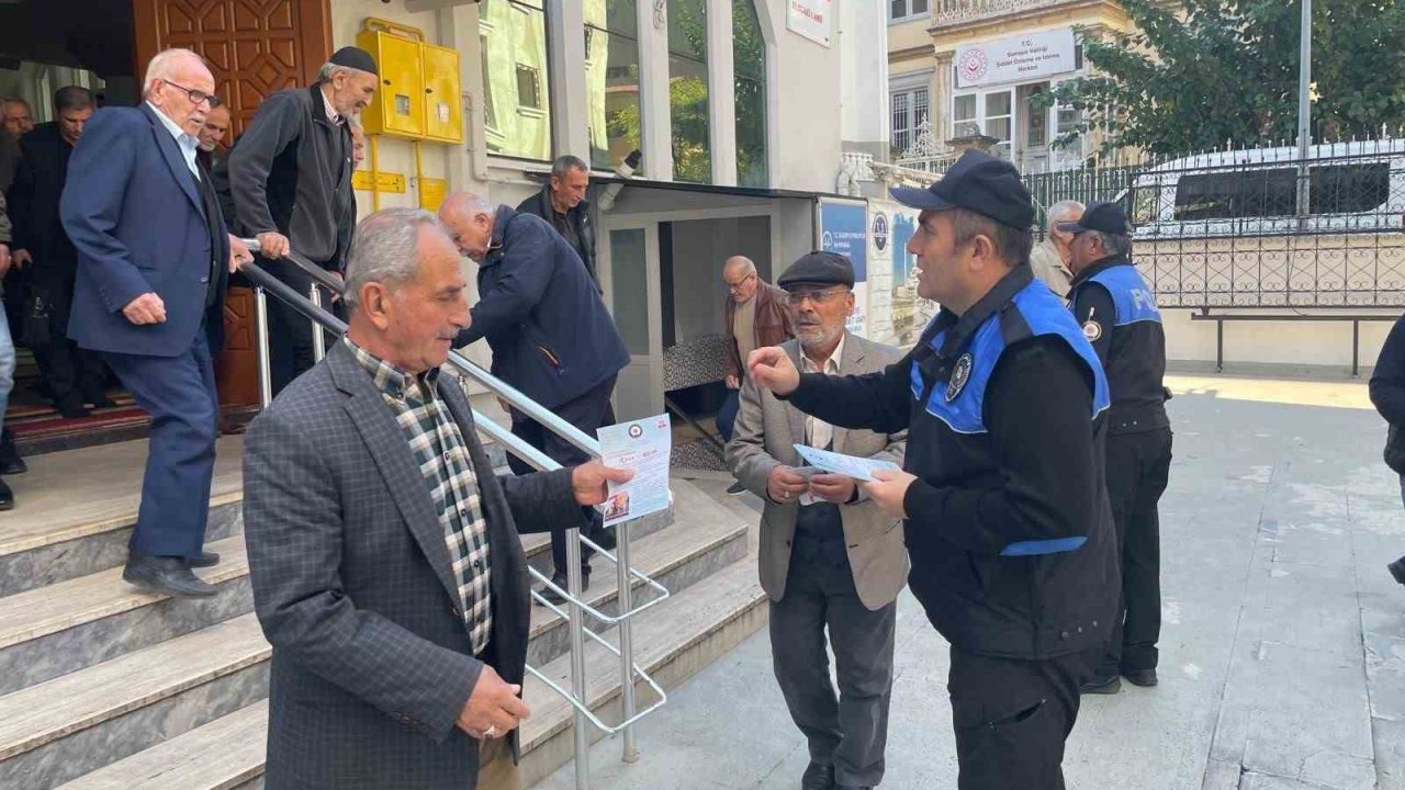 Samsun polisinden camilerde ’dolandırıcılık’ uyarısı