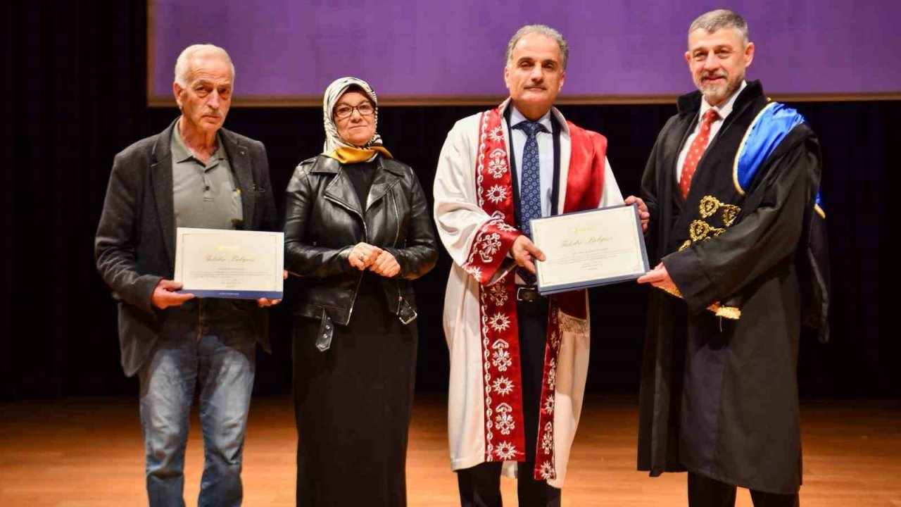 SAÜ’de lisansüstü başarılar geleceğe ilham oldu