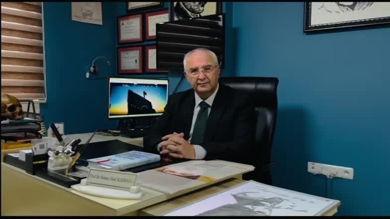 Prof. Dr. Kadıoğlu;  "Kendini susturarak kimseyi kırmadığını sanan insan, aslında en çok kendini kırar"