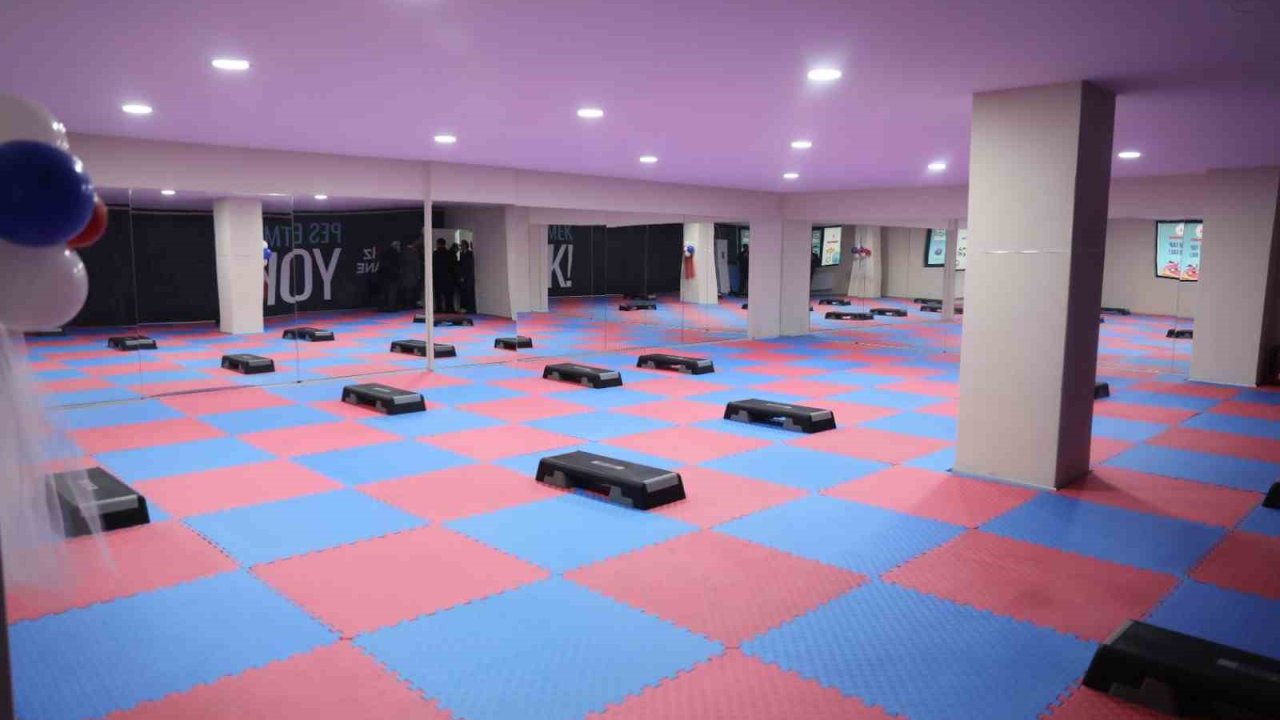 Kış dönemi yetişkin yüzme ve fitness kayıtları başladı