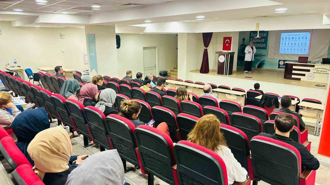 Siirt’te "Klinik Rehberler ve Protokoller" eğitimi