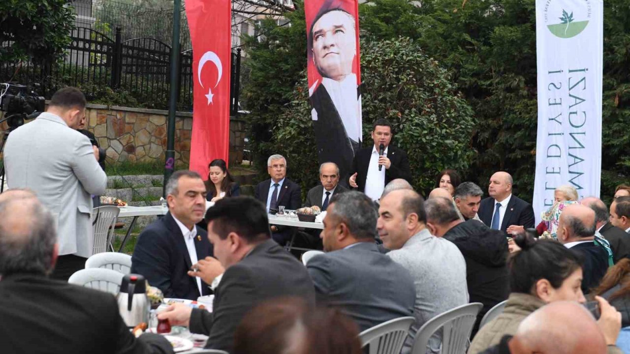 Başkan Erkan Aydın’dan 1,5 yılda 35 mahalle buluşması