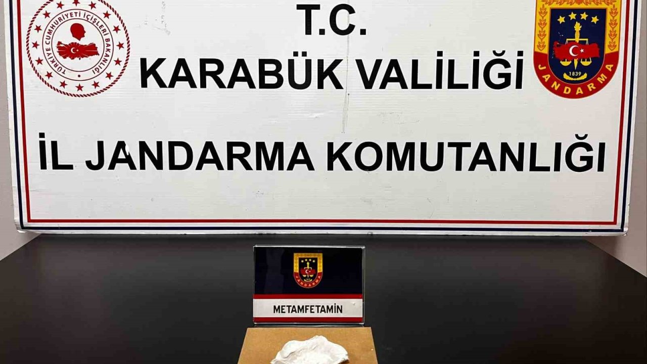 Karabük’te uyuşturucu operasyonunda 3 gözaltı