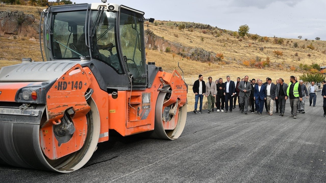 Başkan Büyükkılıç’tan Tomarza’ya ’hizmet’ çıkarması