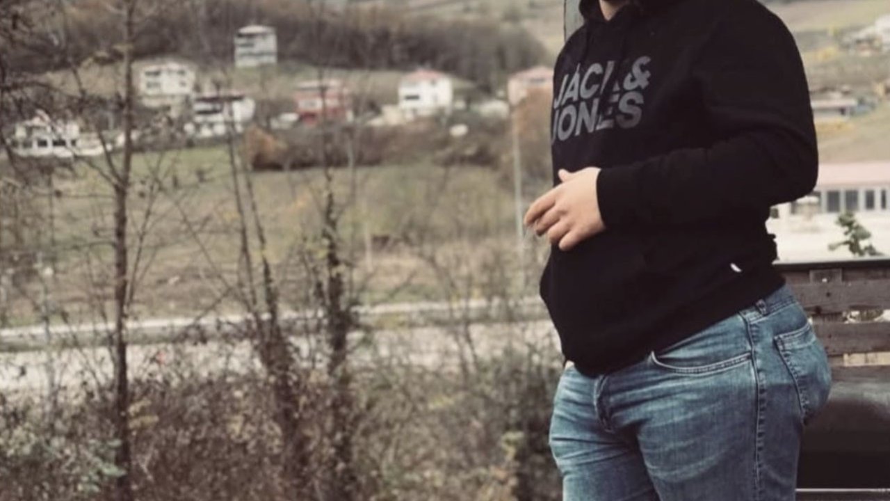 Otomobil tırın altına girdi: Sürücünün kimliği otopside belirlendi