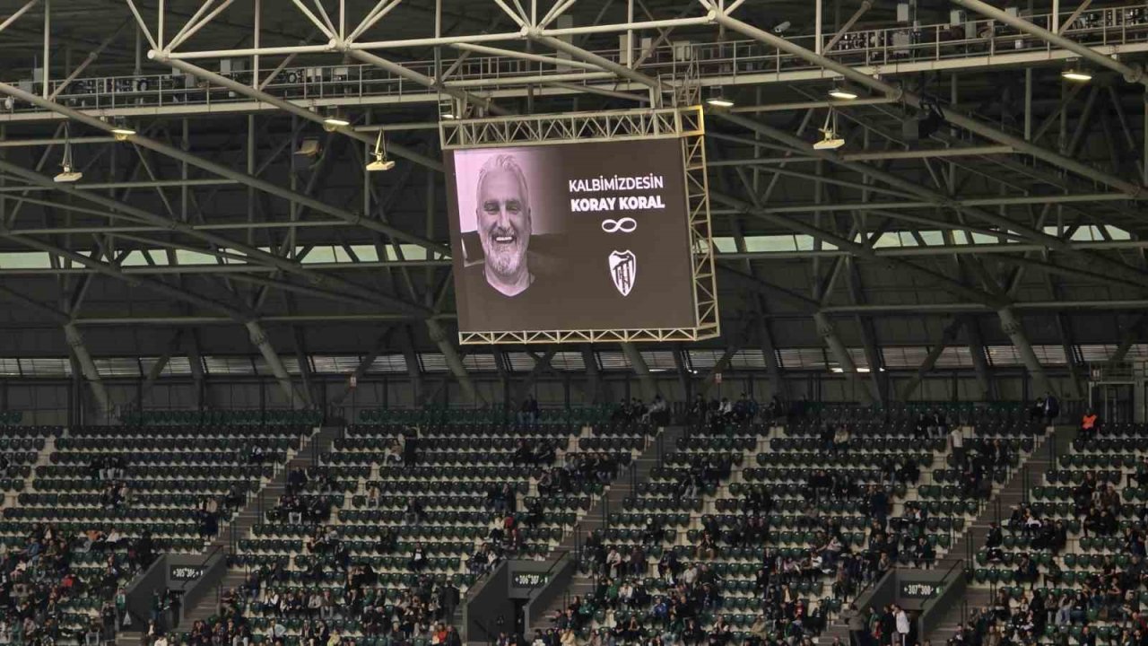 Kocaelispor, Gri Koray’ı unutmadı