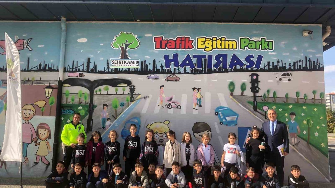 GKV’li minikler trafik kurallarını öğreniyor