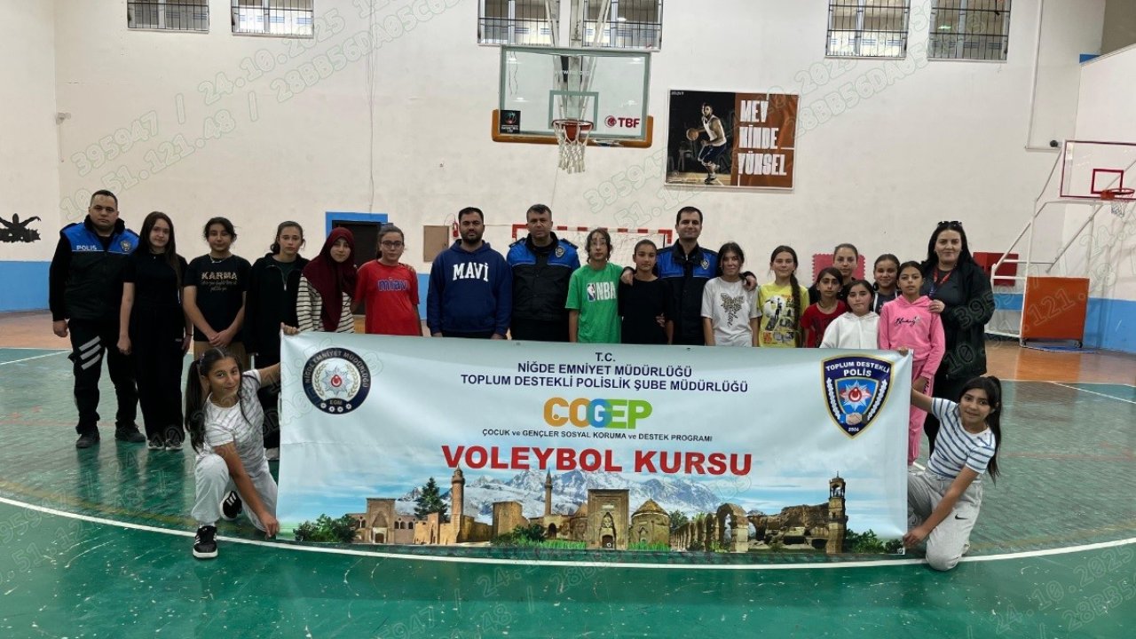’Niğde Gençlerine Sahip Çıkıyor’ projesiyle voleybol kursu başladı