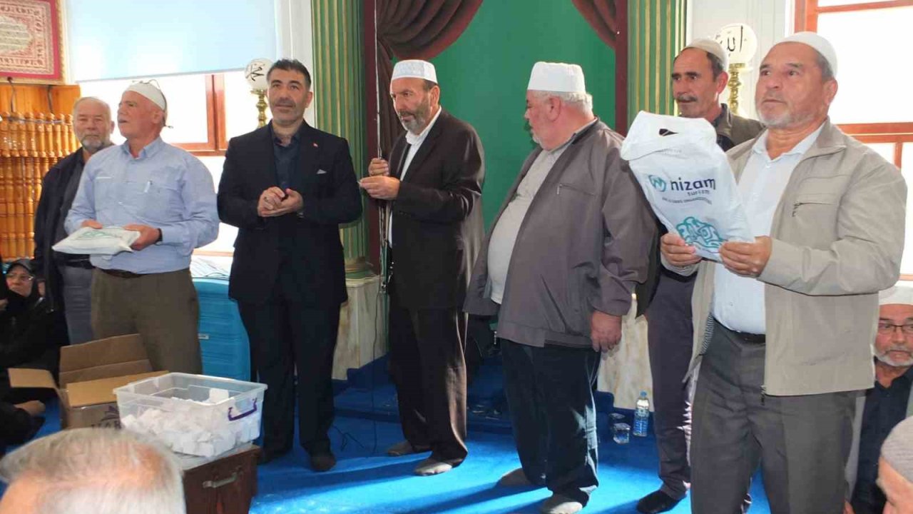 Balıkesir Burhaniye’de Umre Hayrı yoğun ilgi gördü