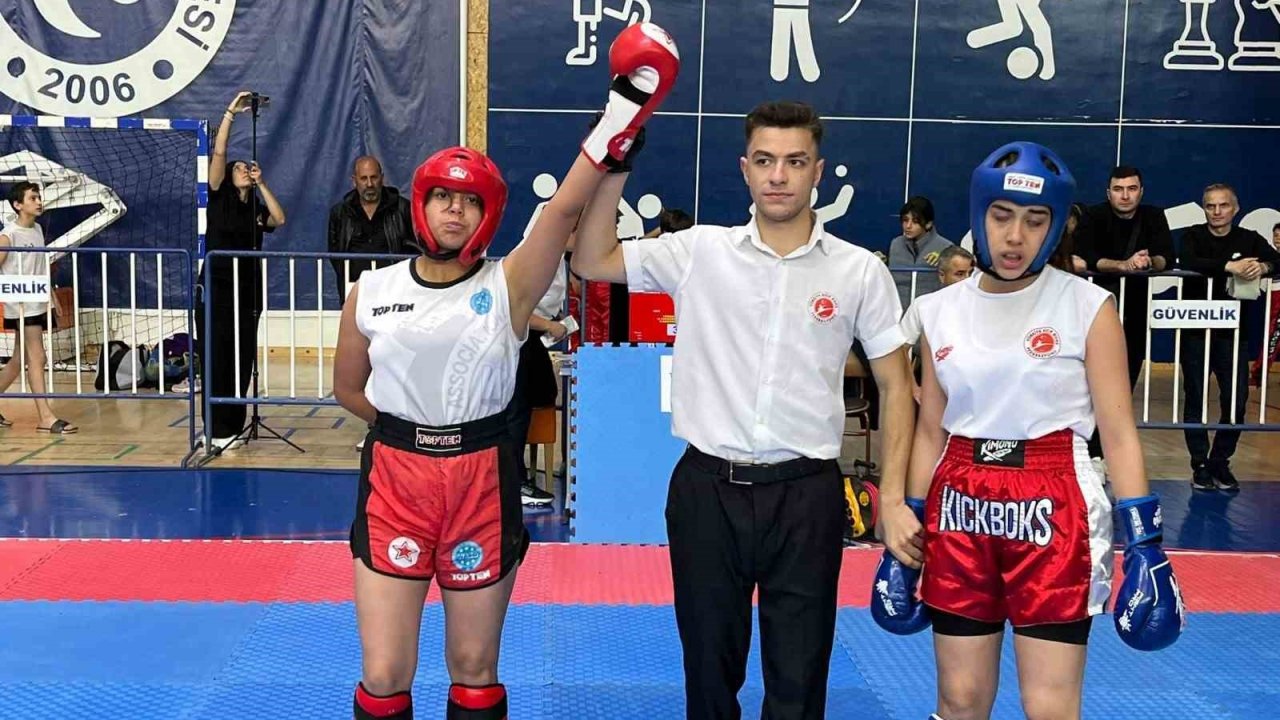 Pazaryeri’nin genç sporcuların Uşak’ta büyük başarısı kazandı