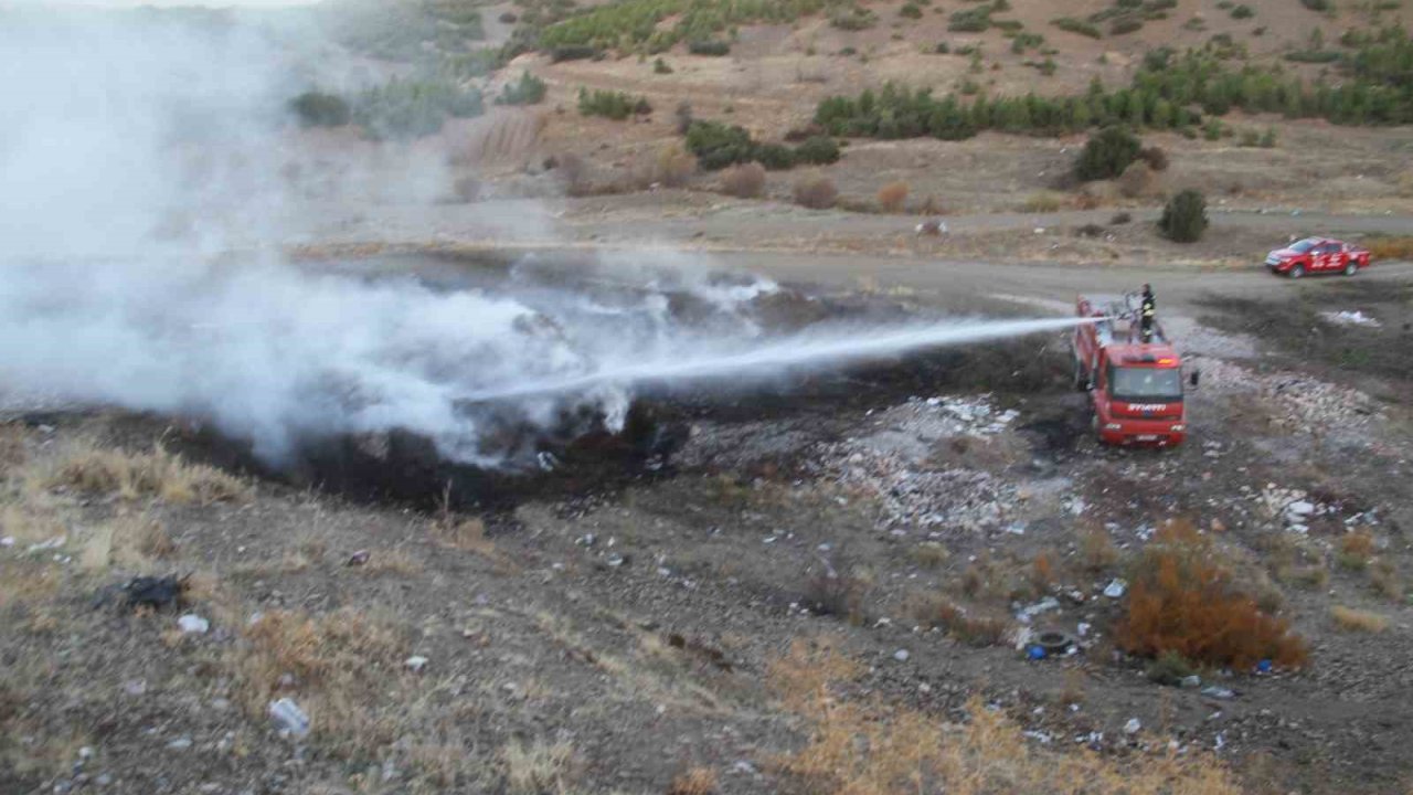 Beyşehir’de ormanlık alan içerisinde çıkan yangın paniğe neden oldu