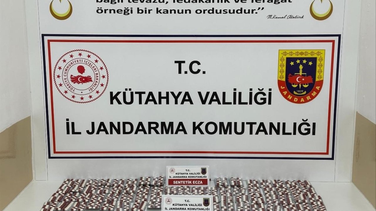 Kütahya’da jandarmadan uyuşturucu operasyonu: 2 şüpheli tutuklandı