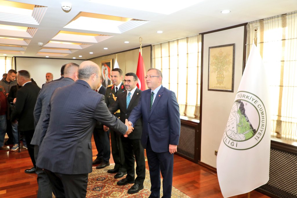 Kars Valiliği’nde tebrikat töreni düzenlendi