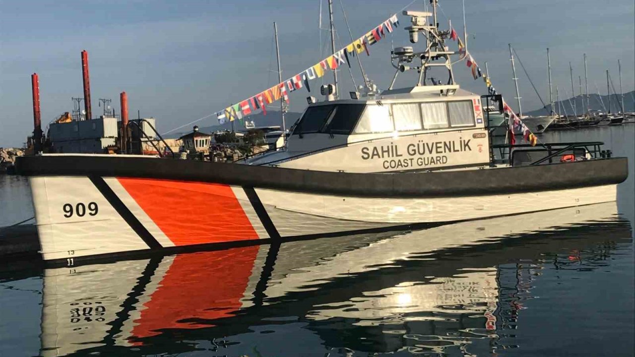 Sahil Güvenlik Botu ziyarete açıldı