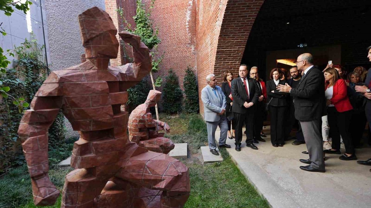 Manisa’da cumhuriyet coşkusu, Kurtuluş Müzesinin açılışıyla taçlandı